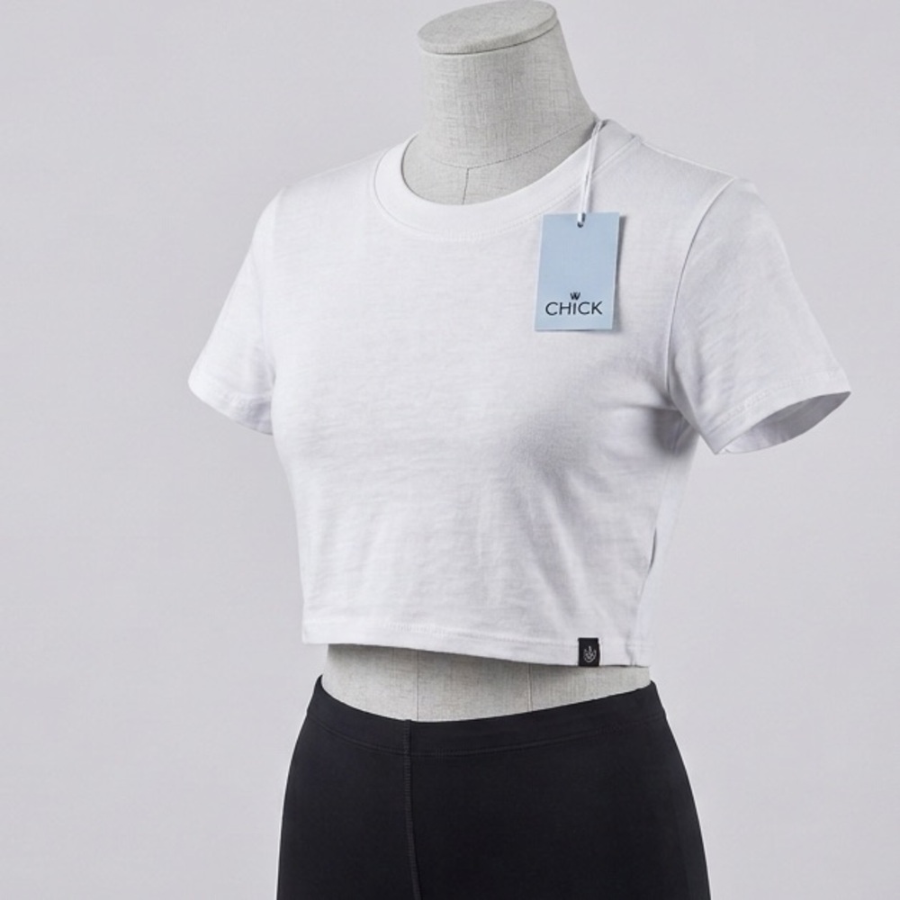 NWT ✨ kids CHICK White Short Sleeve Crop Top Essential Basic- size 14